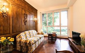 Klimt - Jacuzzi 5 Star - Luxury Design Apartment