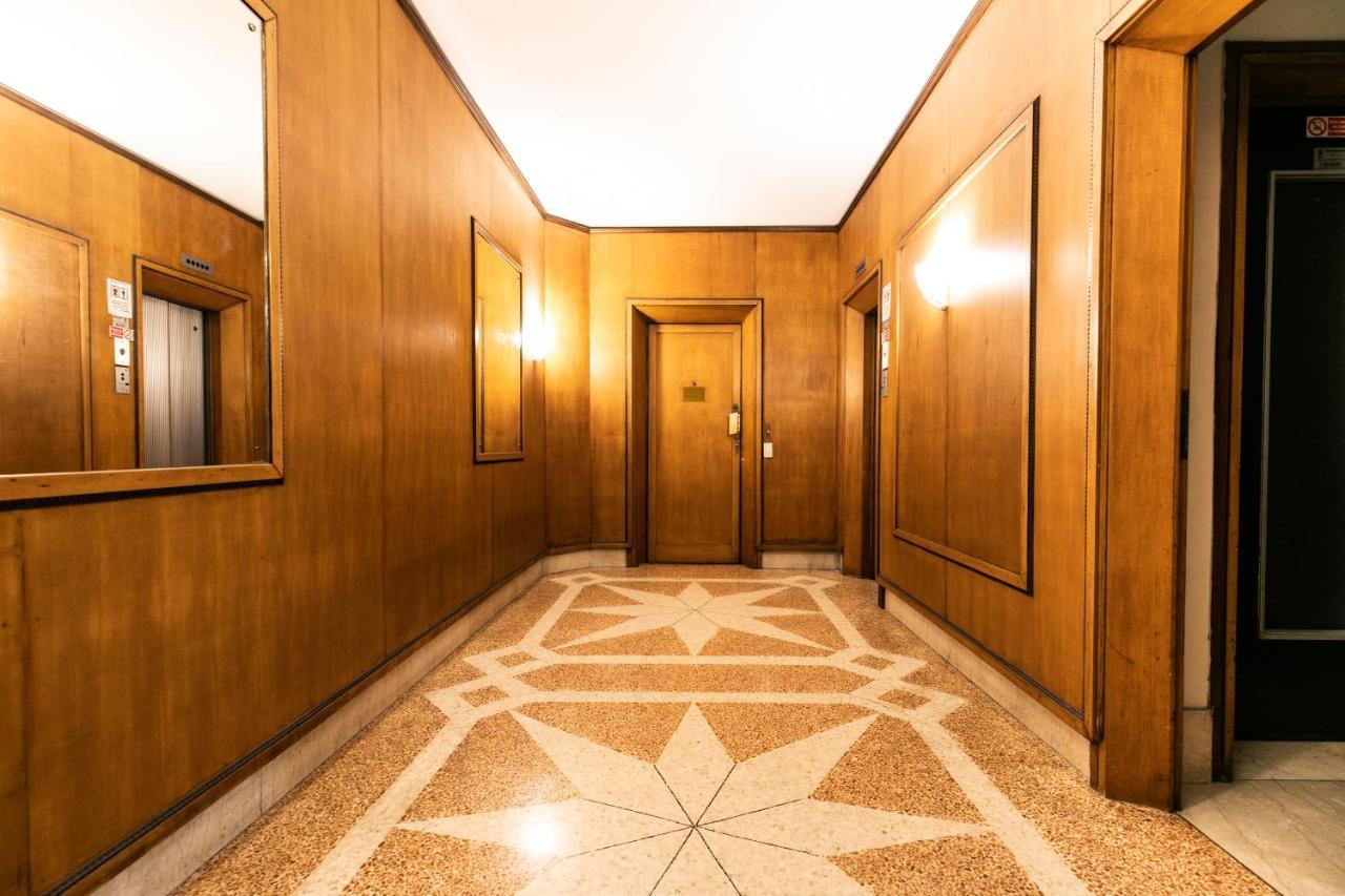 Klimt - Jacuzzi 5 Star - Luxury Design Apartment Milan Exterior photo