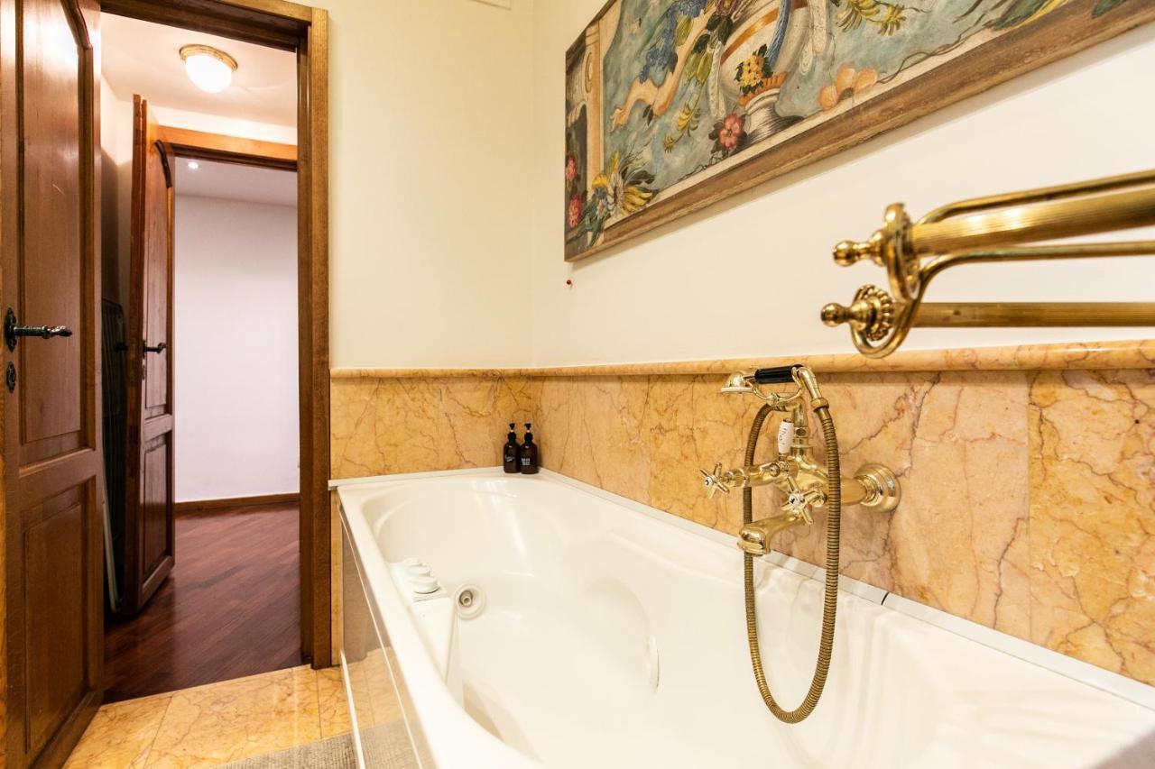 Klimt - Jacuzzi 5 Star - Luxury Design Apartment Milan Exterior photo